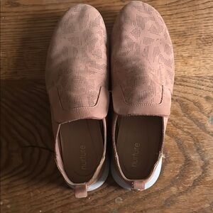 Nurture by Lamaze Women's Pink Slip-On Shoes